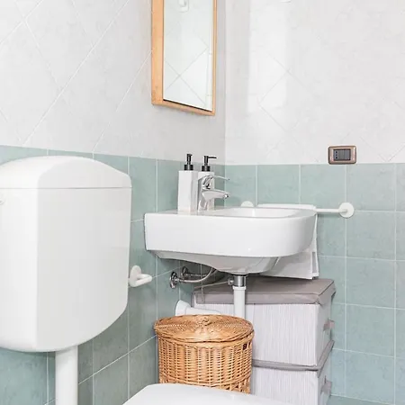 Frabosa Relax Garden- Pvt Parking -10 Min Station דירה *